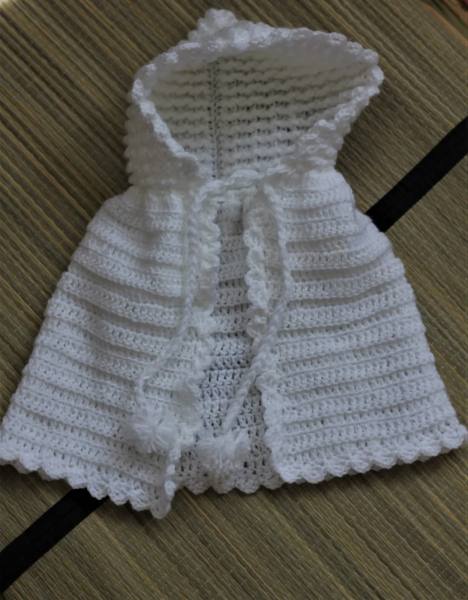 Vestido de bebé em crochê com sapatinhos
